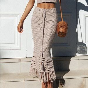 Mura boutique lorelai crochet skirt. Size small.